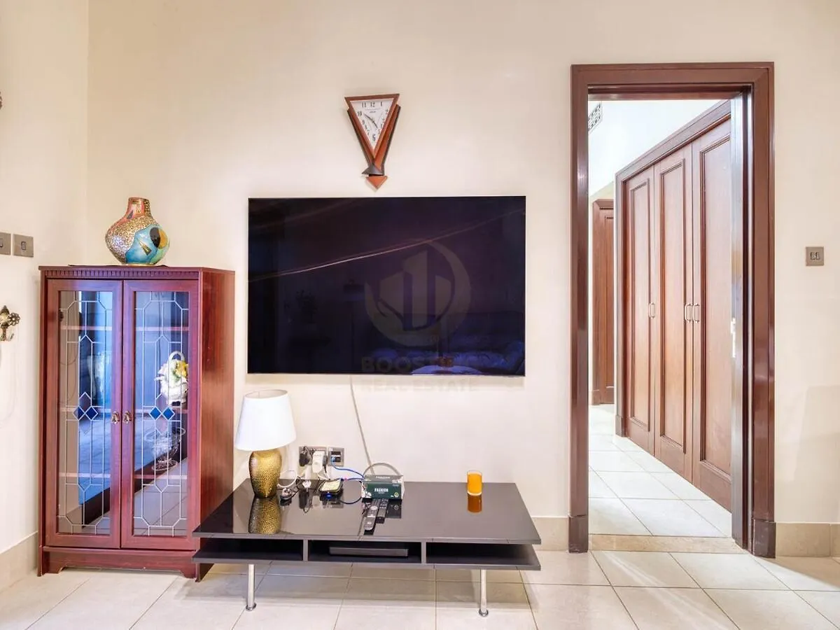 Luxury 1 Bedroom Apartment Downtown Dubai