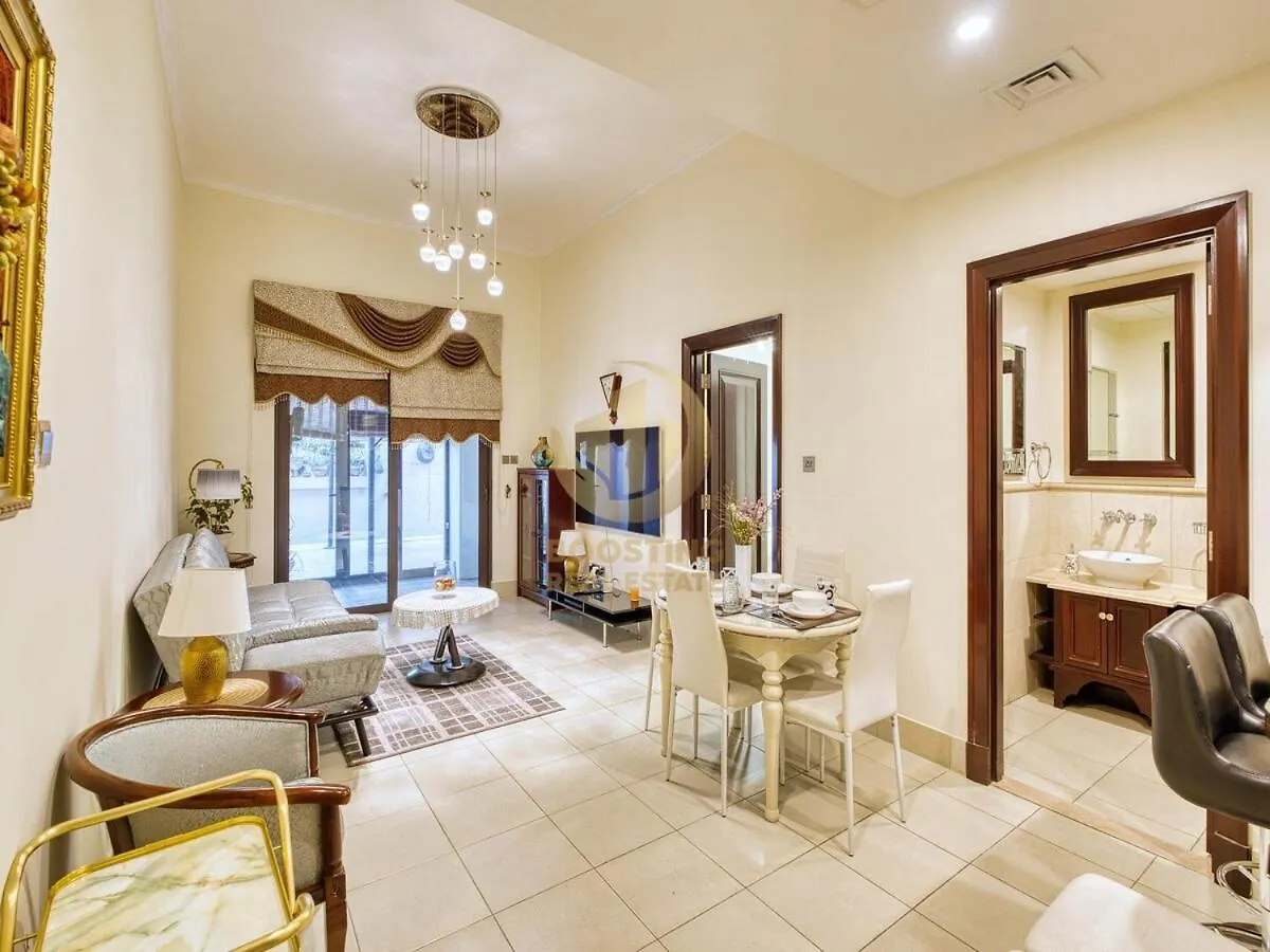 Luxury 1 Bedroom Apartment Downtown Dubai