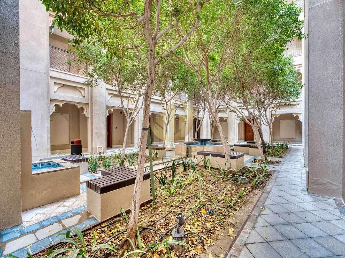 Luxury 1 Bedroom Apartment Downtown Dubai